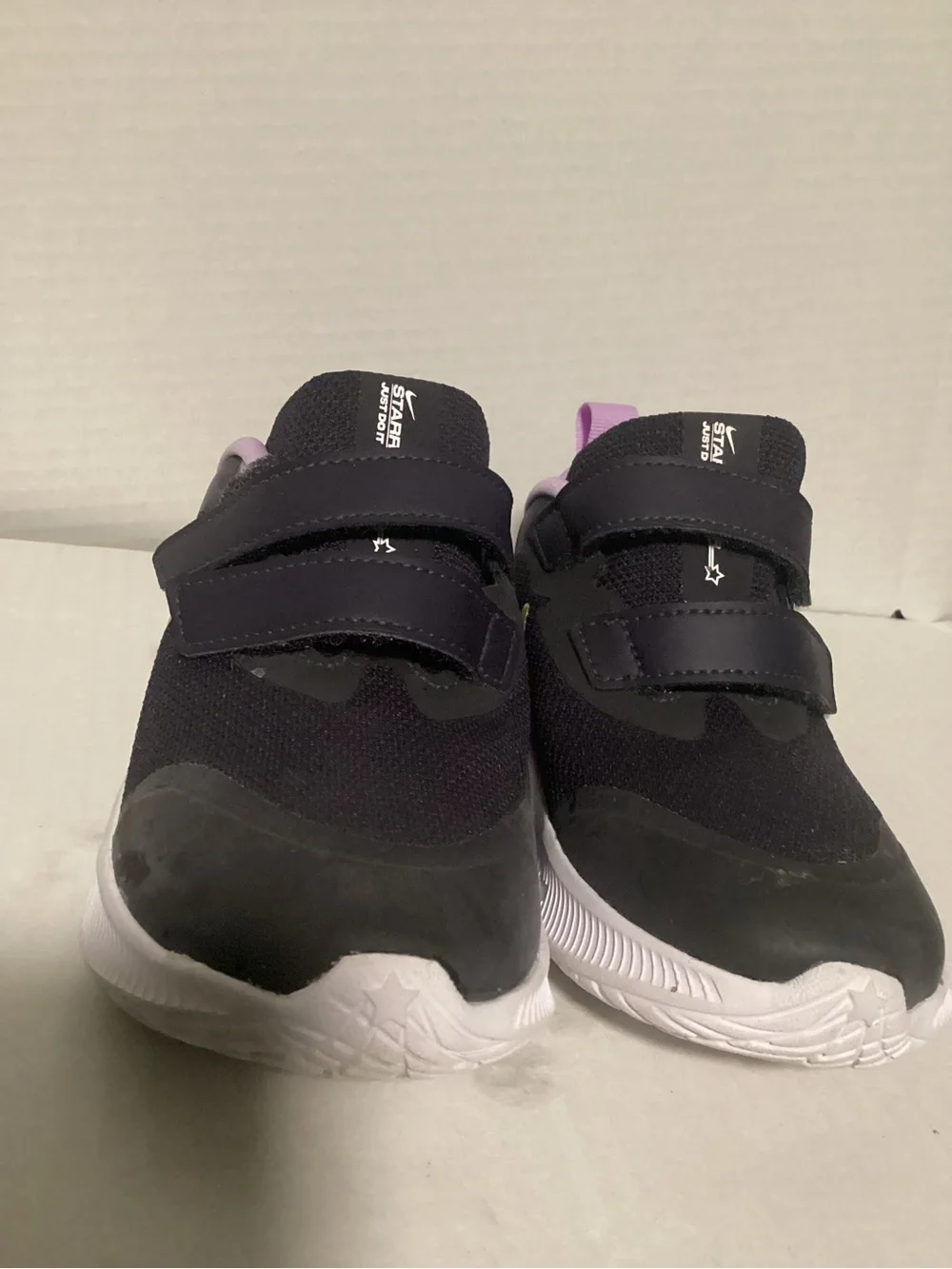 Nike Kids Black and Lavender Velcro Sneakers with Lime Swoosh size 9